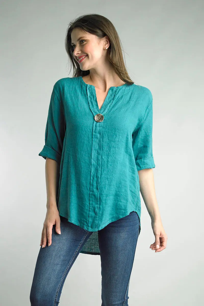 Linen v-neck Hi/Lo Tunic with 3/4 sleeve and Button detail